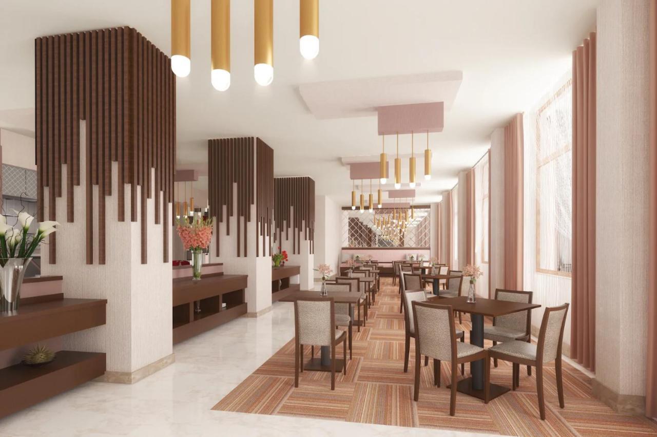 Ramada By Wyndham Van Bagian luar foto